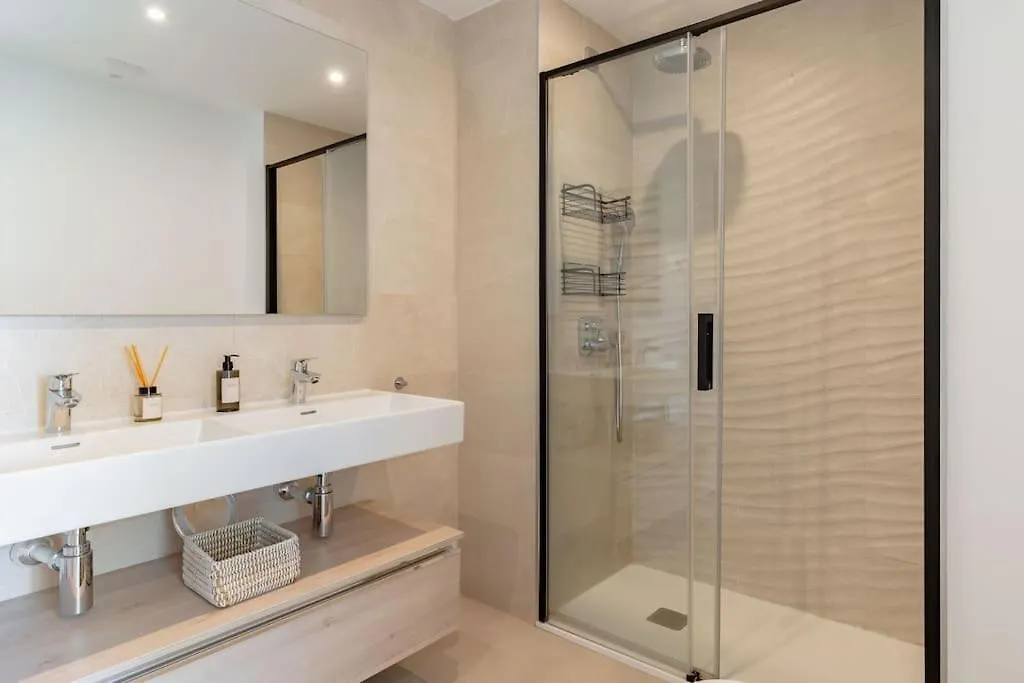 Modern Apartment With Sea View Estepona