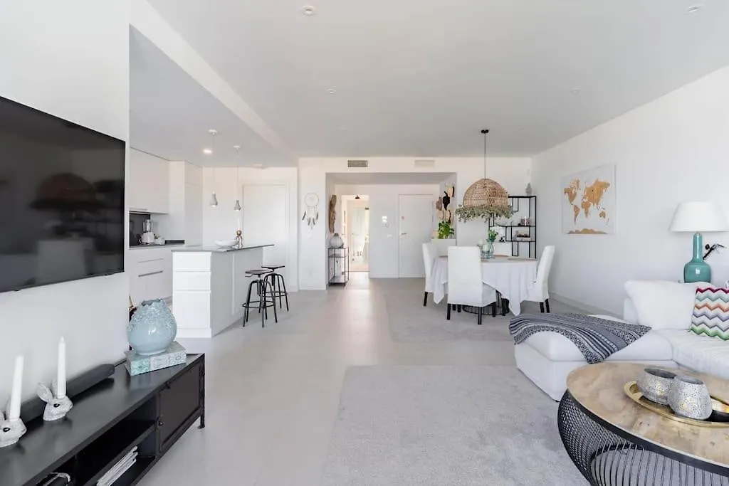 Modern Apartment With Sea View Estepona